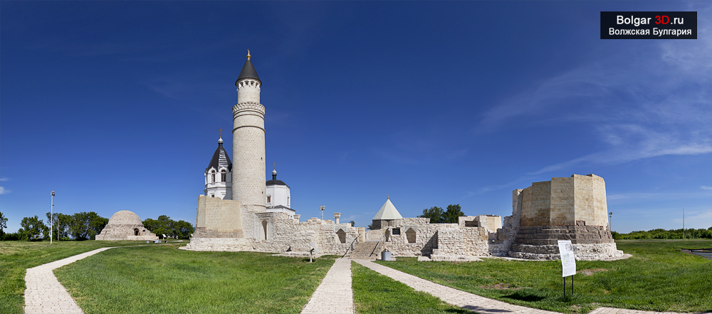 3D панорама с видом на руины Соборной мечети, Северный мавзолей и Большой Минарет в Булгарах.